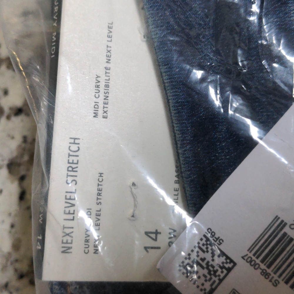 NEW American Eagle Curvy Midi Shorts Sz 14 Dark Wash Curvy 14 AEO Shorts - Picture 8 of 8